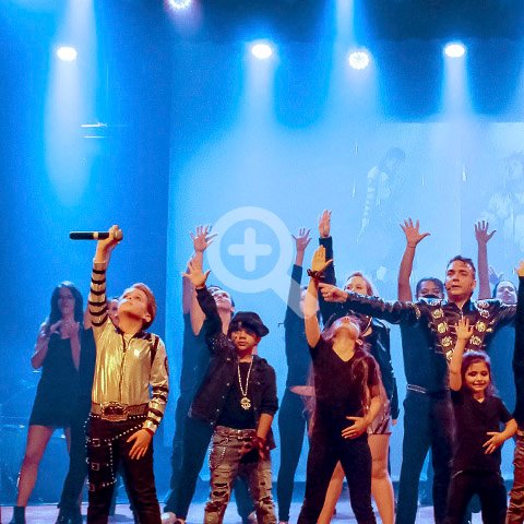 Grupo de baile tributo a Michael Jackson