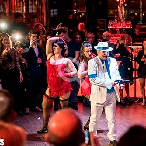 Grupo de baile tributo a Michael Jackson